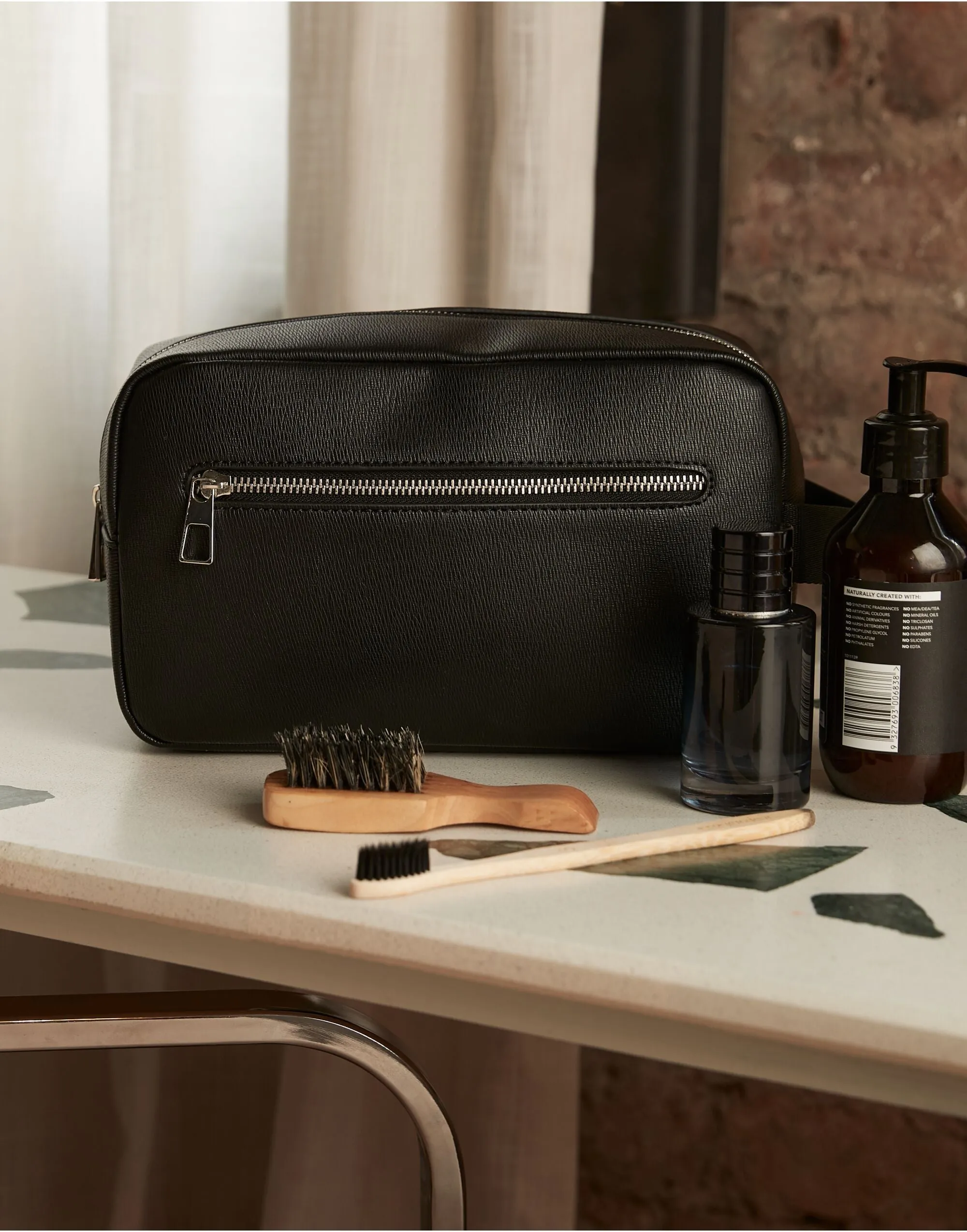 QD779 Quadra Tailored Luxe Wash Bag