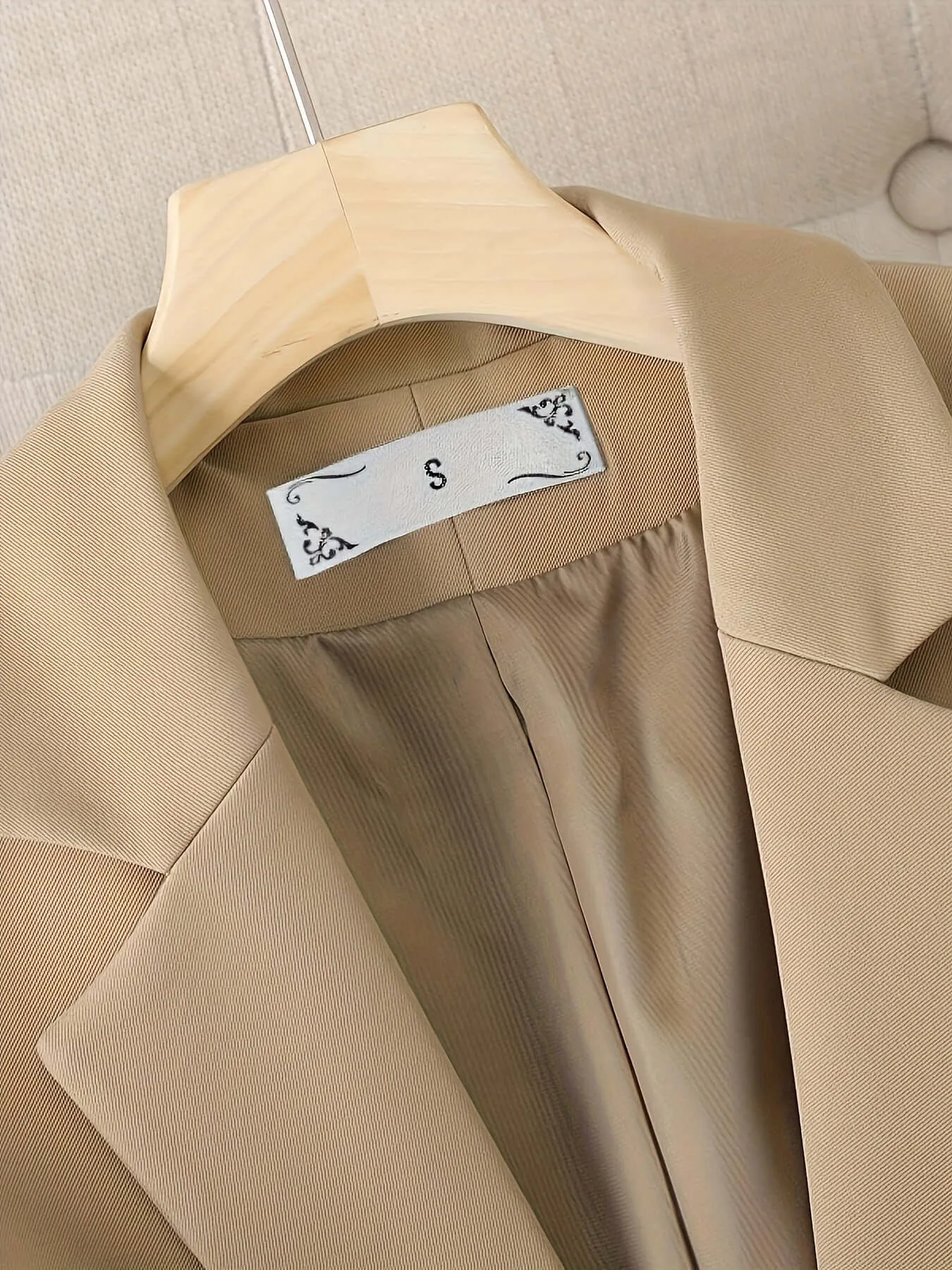 Women's Classic Tailored Single-Button Blazer